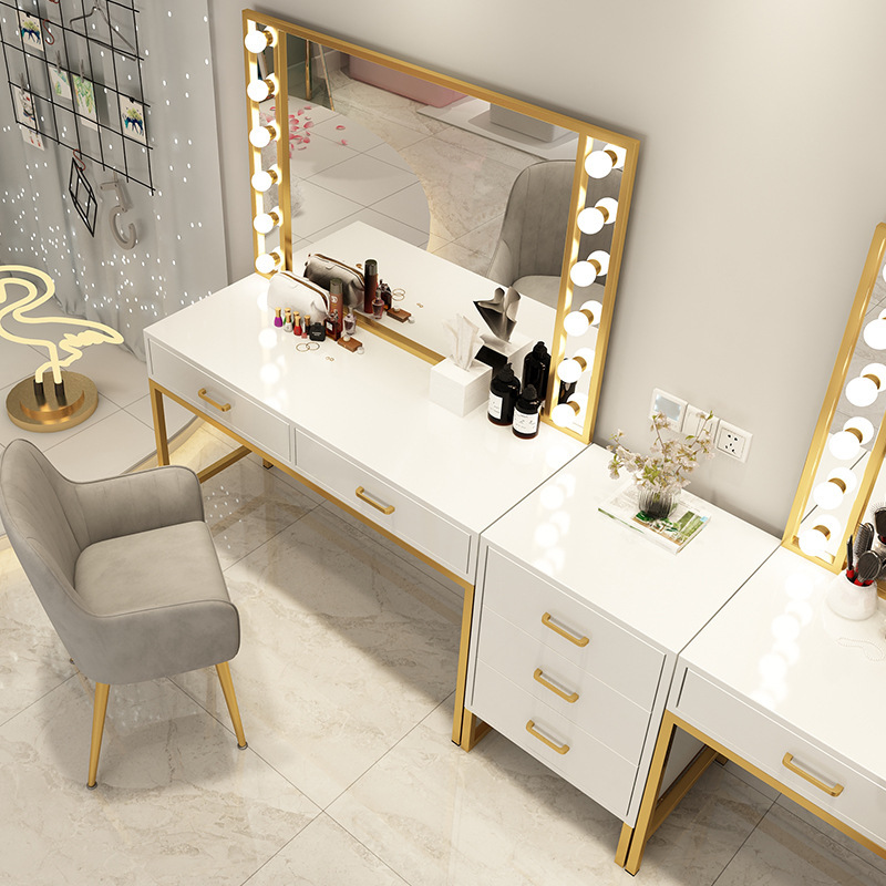 Mesa de maquiagem estúdio foto - Beauty And Makeup Studio avaliação e preço