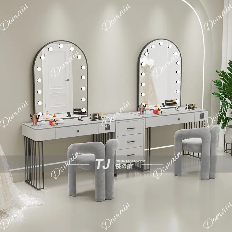 Mesa de maquiagem profissional - Beauty And Makeup Studio avaliação e preço