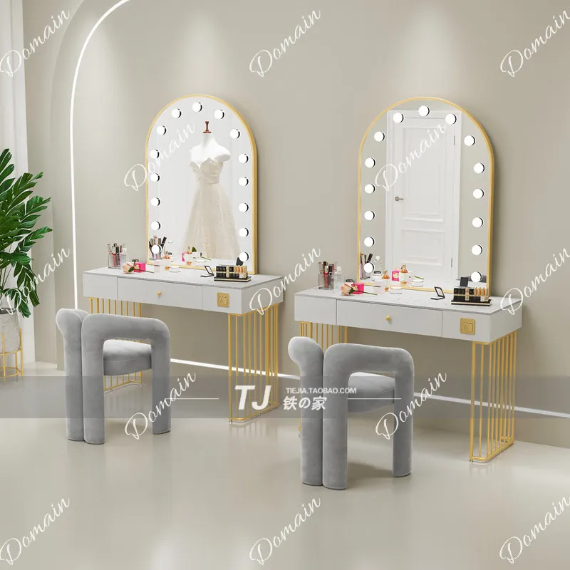 Mesa de maquiagem profissional - Beauty And Makeup Studio avaliação e preço