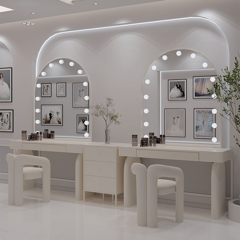 Penteadeira com lâmpada, mesa  - Beauty And Makeup Studio avaliação e preço